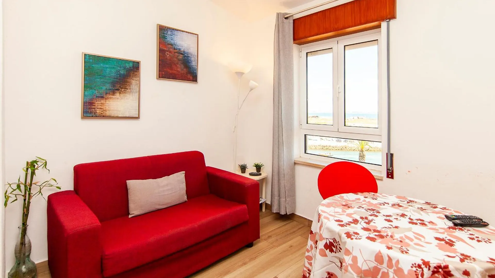 A38 - Rising Sun Top-Floor Flat لاغوس شقة